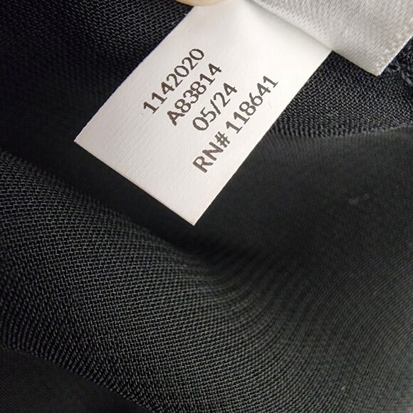 NWT Lane Bryant Womens Split Neck Popover Blouse Black Sheer Ruffle Pleated 18 - Picture 11 of 14